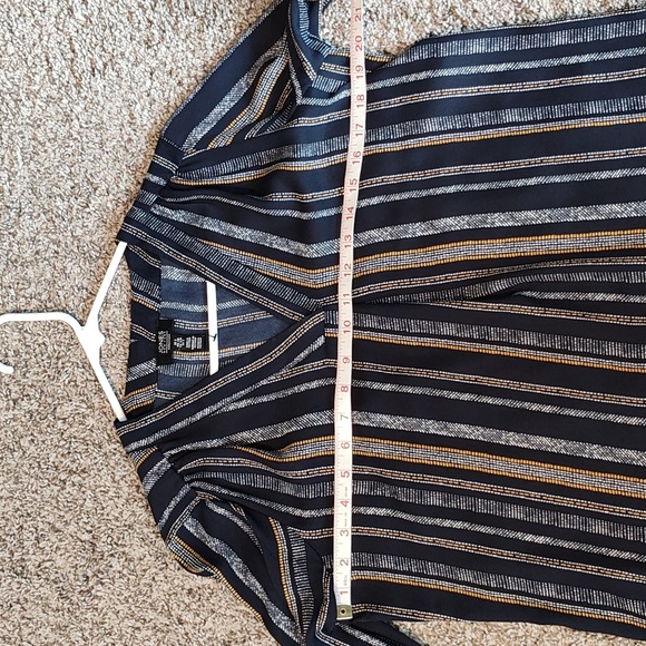 jones New York Blue Striped Blouse Size Small - Picture 4 of 9